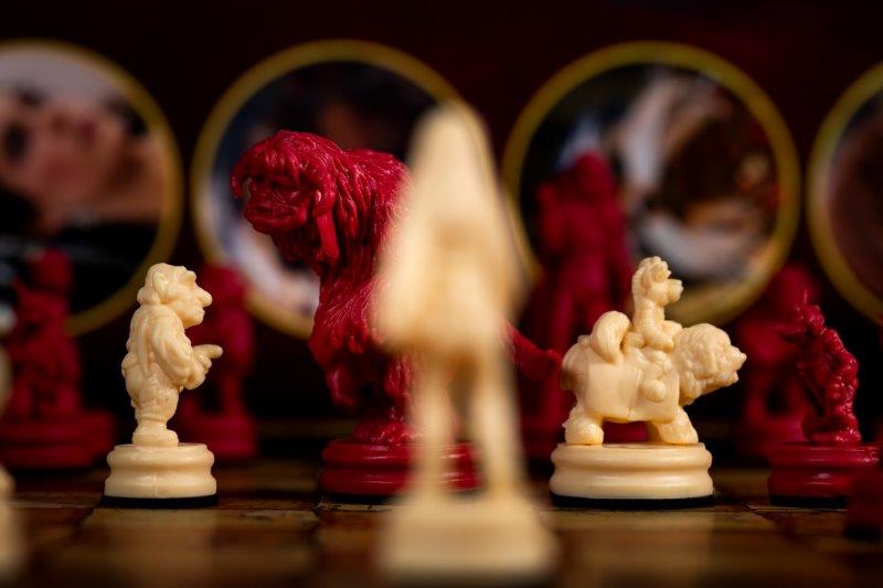 Jim Henson's Labyrinth: Chess Set – River Horse